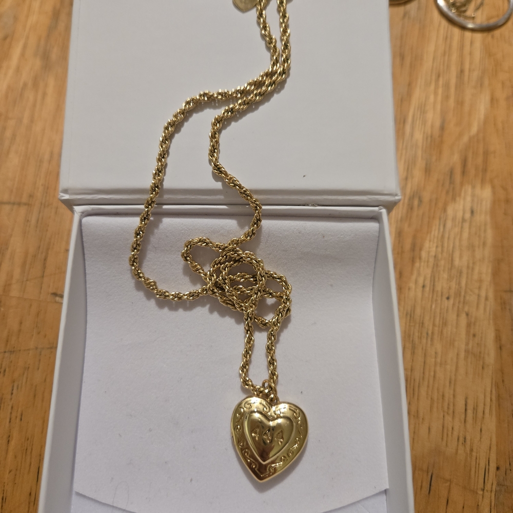Evry Jewels Necklace